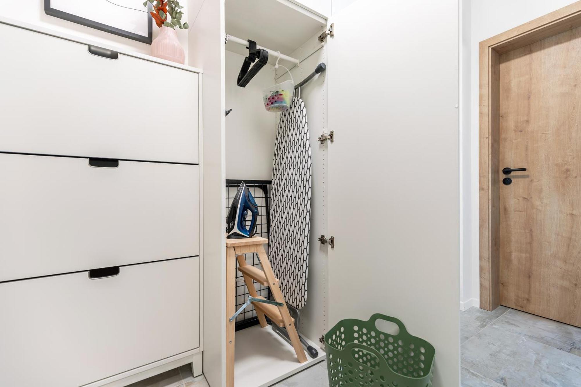 Fully Equipped Apartments With Terraces, Free Garage Parking, Netflix & Ac - By Apartmany Slapanice Cz Exterior photo